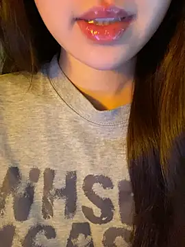 minmin2kk5 online show from 19, 4, 2026