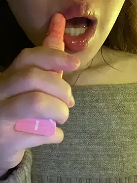 minmin2kk5 online show from 5, 2, 2026