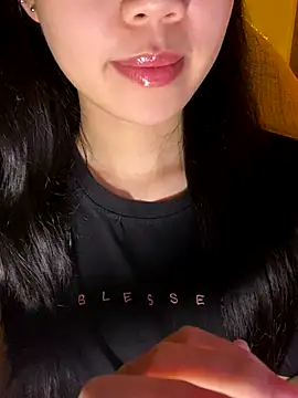 minmin2kk5 online show from 9, 11, 2025