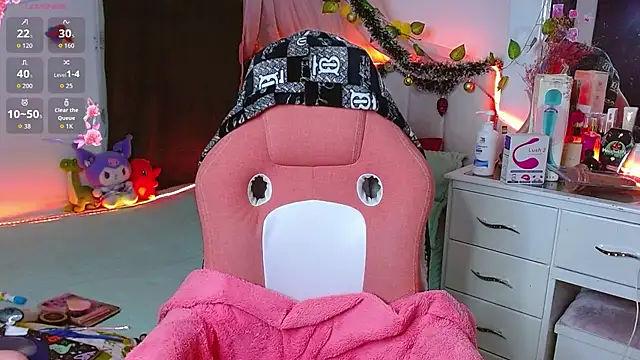 Littlerouse  online show from 20, 12, 2025