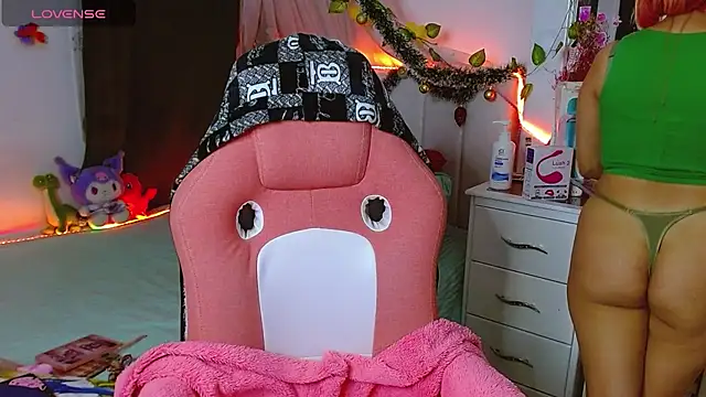 Littlerouse  online show from 21, 12, 2025