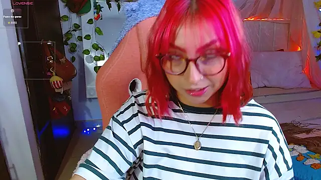 Snapshot of Littlerouse_ chatting on 29, 4, 2026 Littlerouse online show from 29, 4, 2026