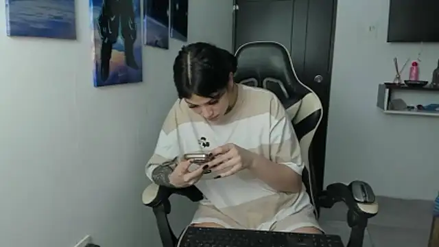 naomi berckley online show from 18, 12, 2025