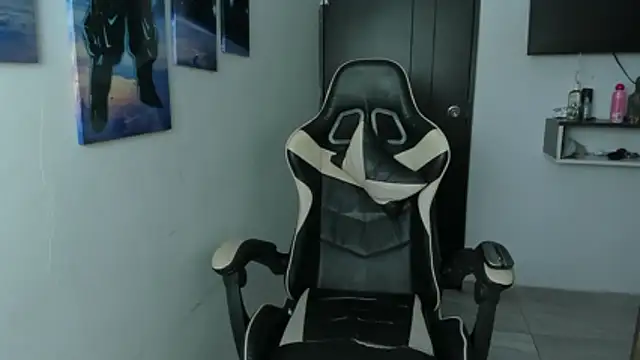 naomi berckley online show from 9, 1, 2026