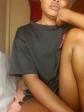 Freya 004 online show from 24, 11, 2025