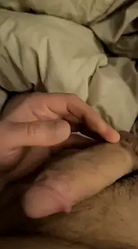 Snapshot of Wikiwikii1010 chatting on 12, 3, 2025 Wikiwikii1010 online show from 12, 3, 2025