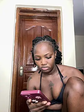 Snapshot of Queen_Arnah254 chatting on 12, 5, 2026 Queen Arnah254 online show from 12, 5, 2026