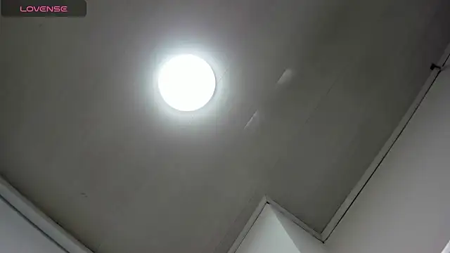 Snapshot of Cherllynn chatting on 25, 11, 2025 Cherllynn online show from 25, 11, 2025