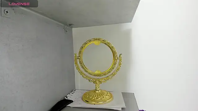 Snapshot of Cherllynn chatting on 10, 11, 2025 Cherllynn online show from 10, 11, 2025