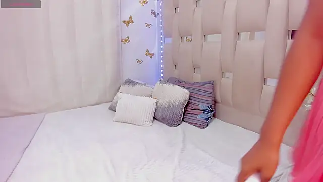 BrianaRichardson1414 online show from 5, 12, 2025