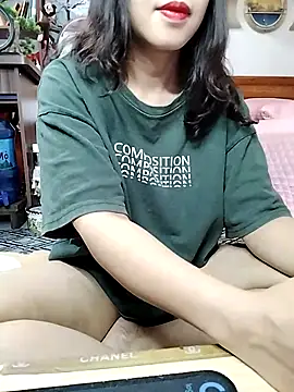 Snapshot of cream1299 chatting on 11, 5, 2026 cream1299 online show from 11, 5, 2026