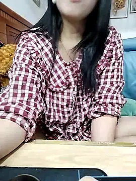 cream1299 online show from 7, 3, 2025