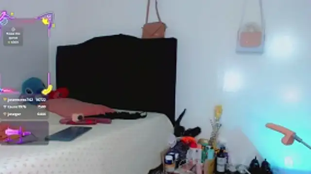 Snapshot of la_ratona_1 chatting on 18, 10, 2025 la ratona 1 online show from 18, 10, 2025