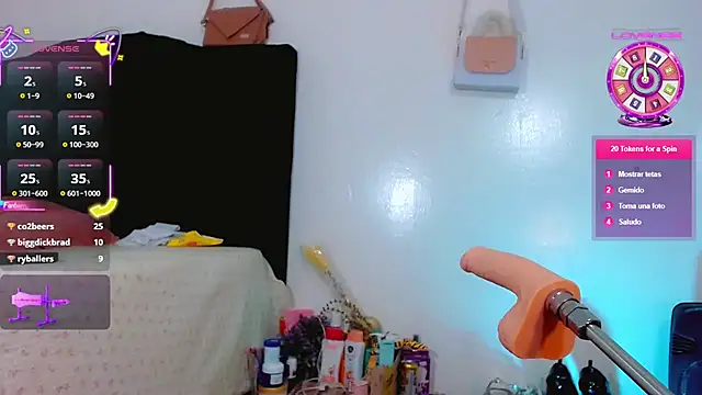 Snapshot of la_ratona_1 chatting on 14, 10, 2025 la ratona 1 online show from 14, 10, 2025