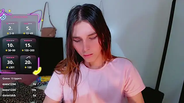 Snapshot of la_ratona_1 chatting on 8, 10, 2025 la ratona 1 online show from 8, 10, 2025