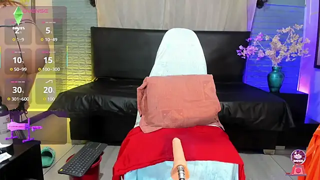 Snapshot of la_ratona_1 chatting on 27, 11, 2025 la ratona 1 online show from 27, 11, 2025