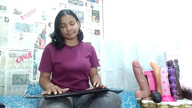 camilavagina24 online show from 9, 2, 2026