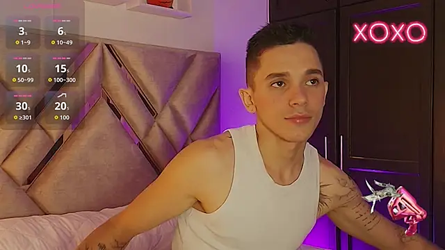 Snapshot of andeerr_ chatting on 4, 11, 2025 andeerr online show from 4, 11, 2025