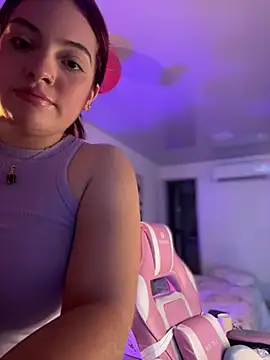 Chloee Evans1 online show from 23, 2, 2025