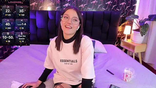 Elecktra sweet online show from 7, 3, 2025