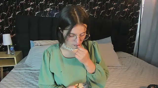 Elecktra sweet online show from 18, 10, 2025