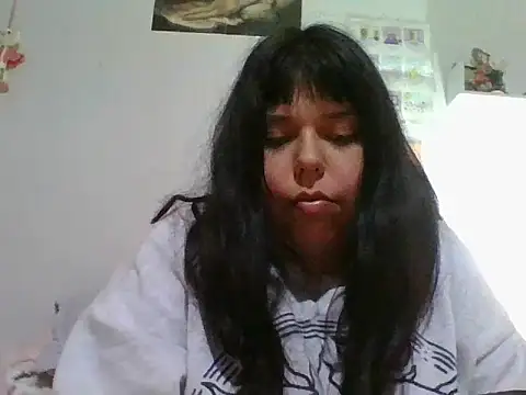 Snapshot of scarletttlove chatting on 7, 6, 2026 scarletttlove online show from 7, 6, 2026