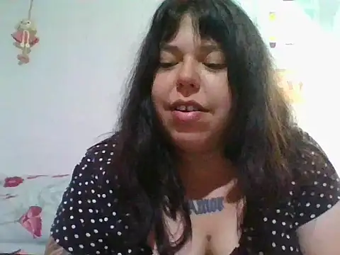 Snapshot of scarletttlove chatting on 18, 4, 2026 scarletttlove online show from 18, 4, 2026