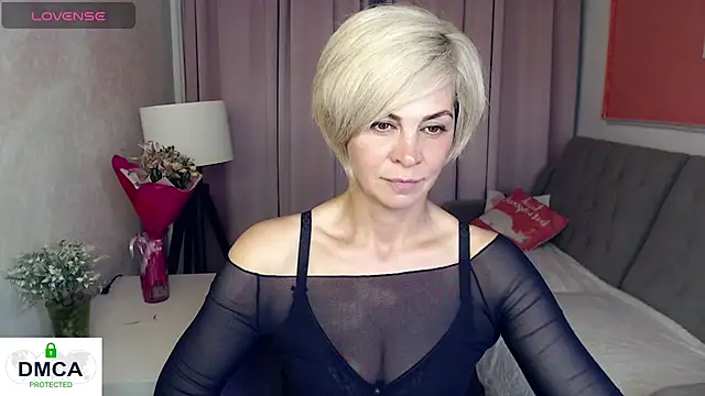 Blonde lola444 online show from 22, 6, 2026