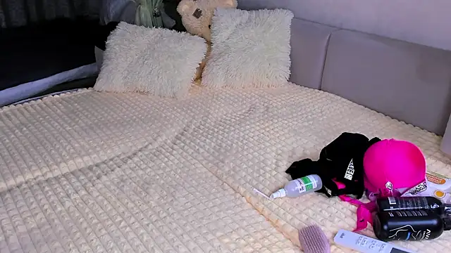 Sweeet Barbie online show from 12, 11, 2025