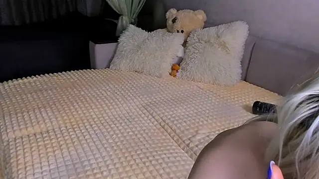 Sweeet Barbie online show from 22, 11, 2025