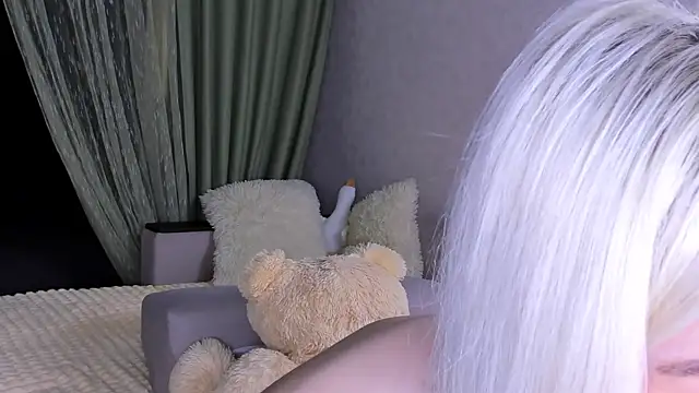 Snapshot of Sweeet_Barbie chatting on 20, 6, 2026 Sweeet Barbie online show from 20, 6, 2026