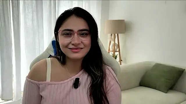 Snapshot of demieliss chatting on 21, 6, 2026 demieliss online show from 21, 6, 2026