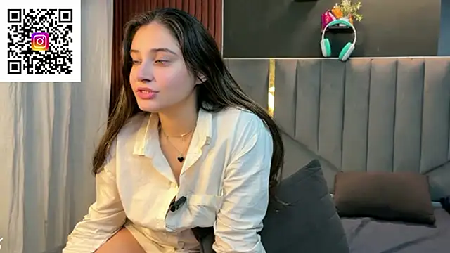 Snapshot of demieliss chatting on 26, 11, 2025 demieliss online show from 26, 11, 2025