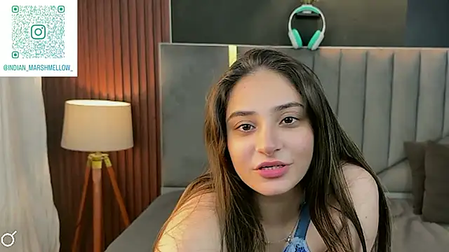 Snapshot of demieliss chatting on 19, 10, 2025 demieliss online show from 19, 10, 2025