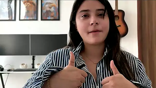 Snapshot of demieliss chatting on 25, 5, 2026 demieliss online show from 25, 5, 2026
