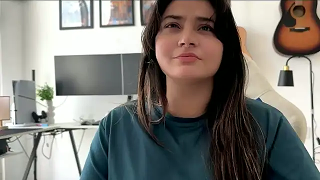 Snapshot of demieliss chatting on 21, 5, 2026 demieliss online show from 21, 5, 2026