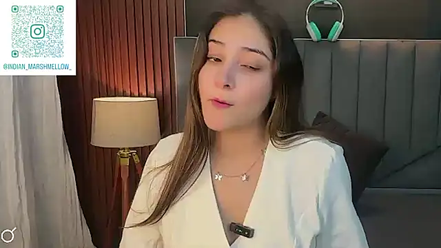 Snapshot of demieliss chatting on 22, 10, 2025 demieliss online show from 22, 10, 2025