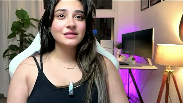 Snapshot of demieliss chatting on 26, 4, 2026 demieliss online show from 26, 4, 2026