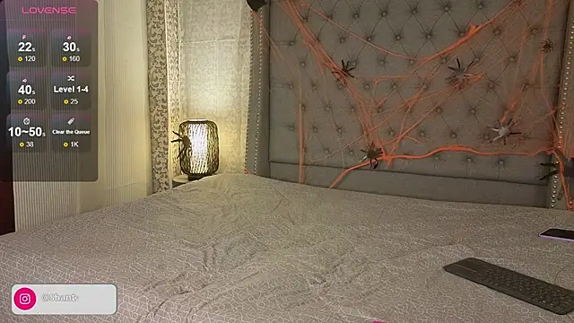 Shantal Joness online show from 31, 10, 2025