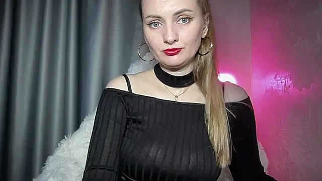 Snapshot of Viola_sweet chatting on 28, 10, 2025 Viola sweet online show from 28, 10, 2025