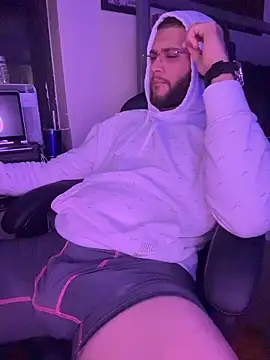 Snapshot of Joker19196 chatting on 24, 11, 2025 Joker19196 online show from 24, 11, 2025