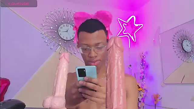 Snapshot of Tiffany_Valentine15 chatting on 4, 11, 2025 Tiffany Valentine15 online show from 4, 11, 2025