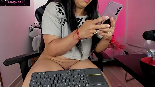 Biancastrongg online show from 17, 2, 2026