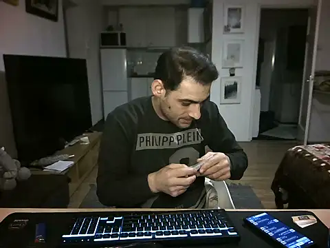 mihaimichael online show from 11, 4, 2026