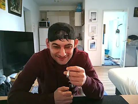 mihaimichael online show from 15, 4, 2026