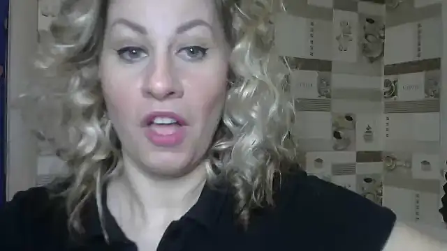 TherestlessKitty online show from 4, 3, 2025