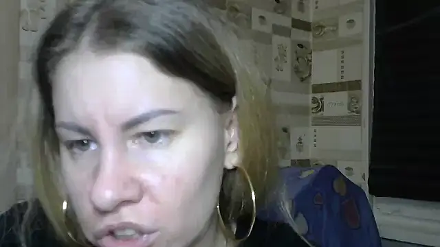 TherestlessKitty online show from 13, 12, 2025