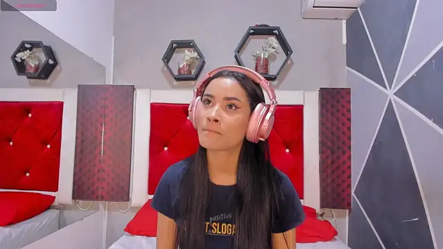 Karoll014 online show from 26, 11, 2025