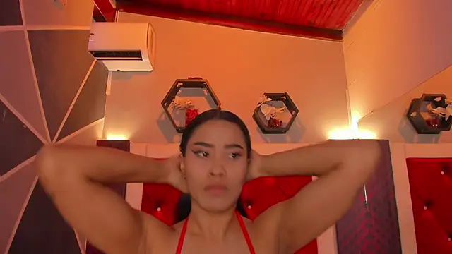 Karoll014 online show from 24, 3, 2026