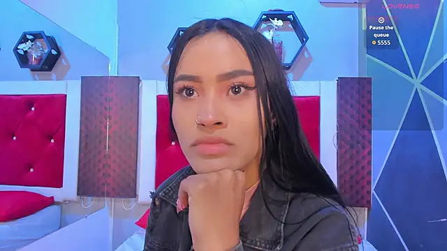 Karoll014 online show from 13, 10, 2025